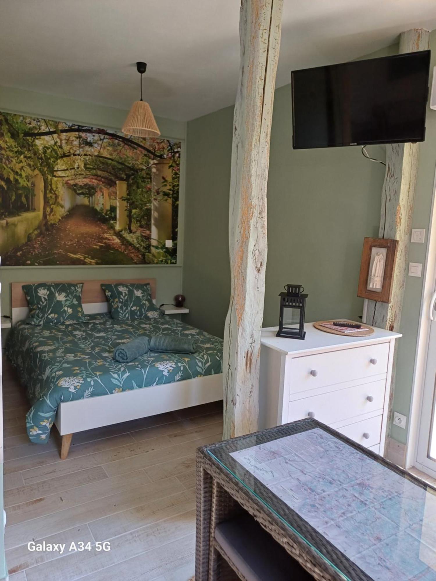 L'Intervalle Des 18 Chateaux Saint-Georges-sur-Cher Eksteriør billede
